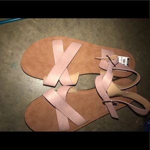 ⭐️NWT! Tan & Pink sandals